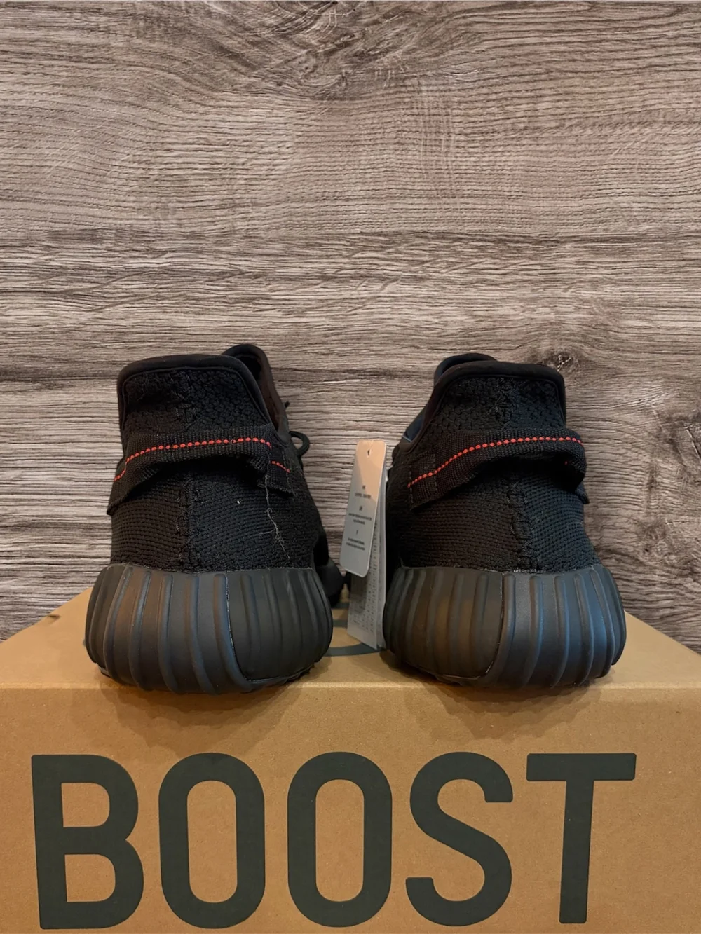 Adidas Yeezy Boost 350 v2 "Bred" - Size 11 - Picture 3 of 6